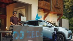 
                                                         (GALERIJA) Utrinki z nepozabne poletne zabave Metropolitan Happy Hour v Švicariji