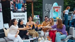 
                                                         (GALERIJA) Utrinki z nepozabne poletne zabave Metropolitan Happy Hour v Švicariji