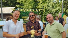 
                                                         (GALERIJA) Utrinki z nepozabne poletne zabave Metropolitan Happy Hour v Švicariji