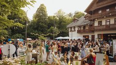 
                                                         (GALERIJA) Utrinki z nepozabne poletne zabave Metropolitan Happy Hour v Švicariji