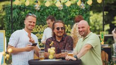 
                                                         (GALERIJA) Utrinki z nepozabne poletne zabave Metropolitan Happy Hour v Švicariji