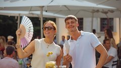 
                                                         (GALERIJA) Utrinki z nepozabne poletne zabave Metropolitan Happy Hour v Švicariji