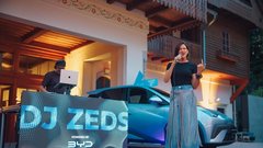 
                                                         (GALERIJA) Utrinki z nepozabne poletne zabave Metropolitan Happy Hour v Švicariji