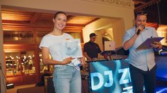 
                                                         (GALERIJA) Utrinki z nepozabne poletne zabave Metropolitan Happy Hour v Švicariji