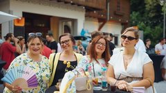 
                                                         (GALERIJA) Utrinki z nepozabne poletne zabave Metropolitan Happy Hour v Švicariji