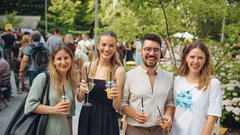 
                                                         (GALERIJA) Utrinki z nepozabne poletne zabave Metropolitan Happy Hour v Švicariji