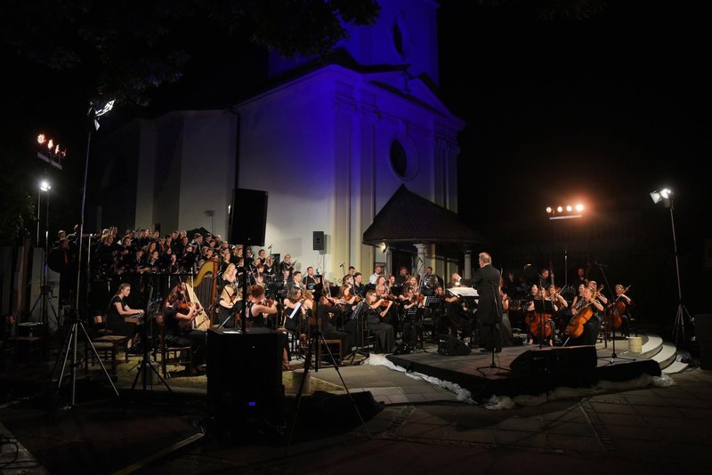 Poletni glasbeni festival Cantabile