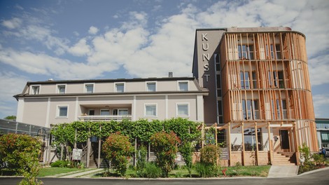 hotel Krsko Kunst Nature