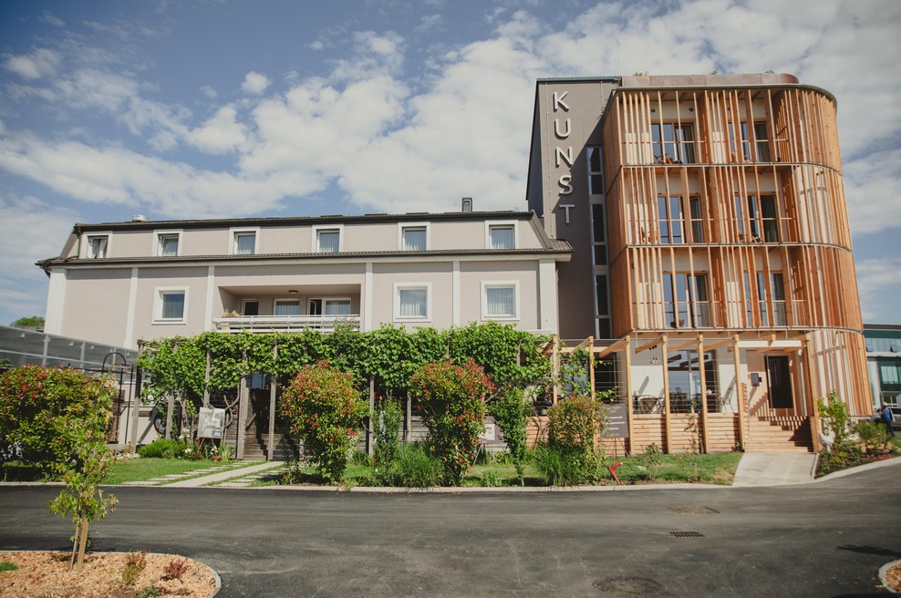 Slovensko mesto bogatejše za butični hotel, ta navdih črpa iz posavske narave in lokalnega okolja (FOTO) (foto: Stella Resnik)
