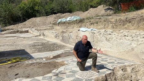 Castel di Guido rim arheologija italija najdba zgodovina preteklost policija bager