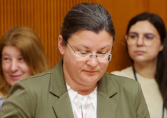 Katja Kokot ima predlog za zmanjšanje gneče na cesti: gre za realno možnost ali navaden populizem?