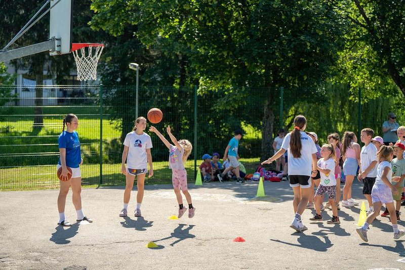 Pet let športnih zgodb, ki povezujejo svet: Mednarodni filmski festival športnega filma znova dokazal, da je šport več kot le tekmovanje