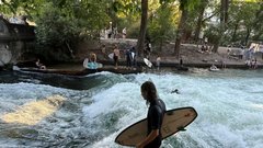 
                                                         Englischer Garten park Munchen
