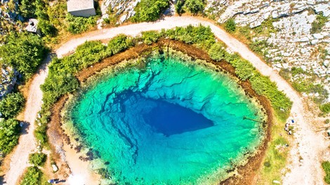 Hrvaska Cetina oko Zemlje