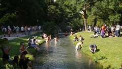 
                                                         Englischer Garten park Munchen