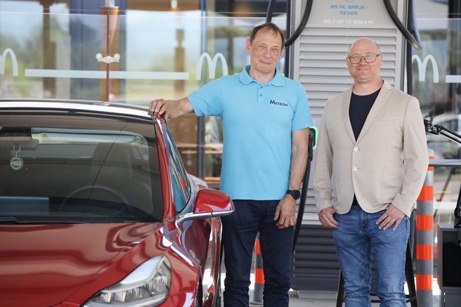 Podkast Avto Magazin X Petrol: Kako elektromobilnost v Sloveniji dojema njen pionir Andrej Pečjak?