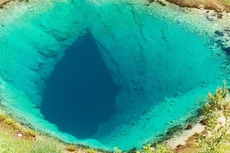 Cetina reka izvir oko zemlje zmajevo oko