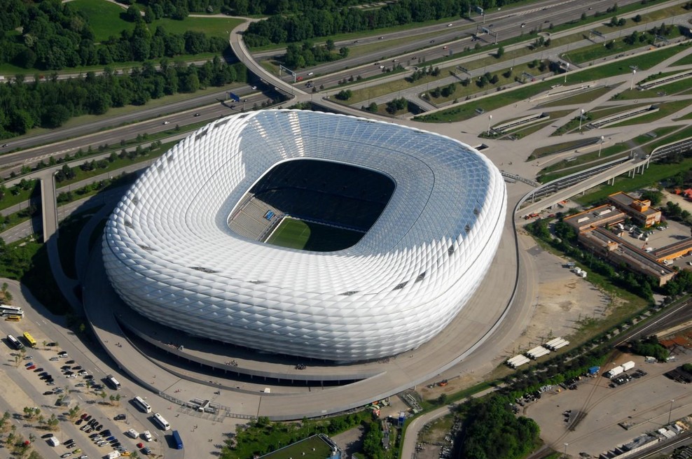Korupcija v evropskem nogometu: specialci vdrli v prostore vplivne nogometne zveze (foto: Profimedia)
