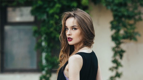 ženska, poletje