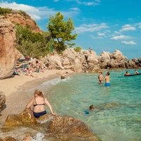 Hrvaska morje plaza turizem turisti