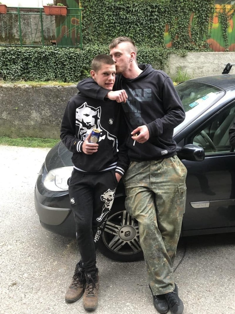 "Čutim, da življenje mojega brata ni bilo vredno toliko, kot bi moralo biti:" družina 25-letnega Danija ne more verjeti, da je njegov morilec že na prostosti