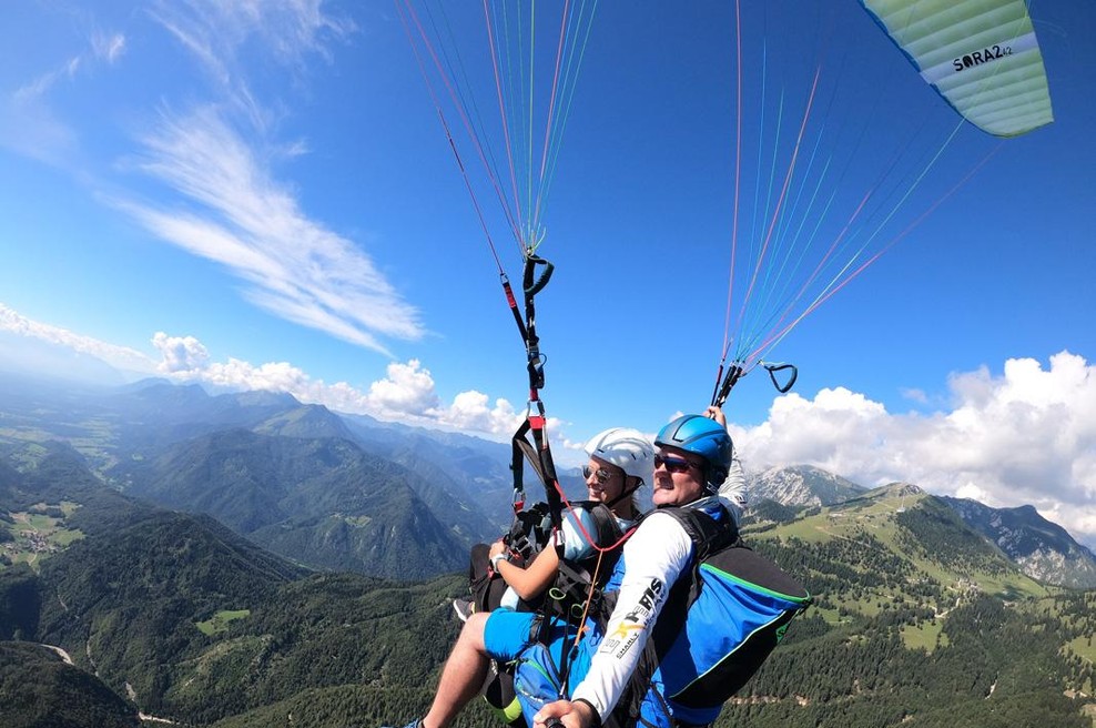 Polet z jadralnim padalom nad slovensko pokrajino (foto: Xsport)