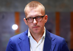 Saj ni res, pa je! To je sporna zgodovinska oseba, ki navdihuje poslanca Borisa Mijića