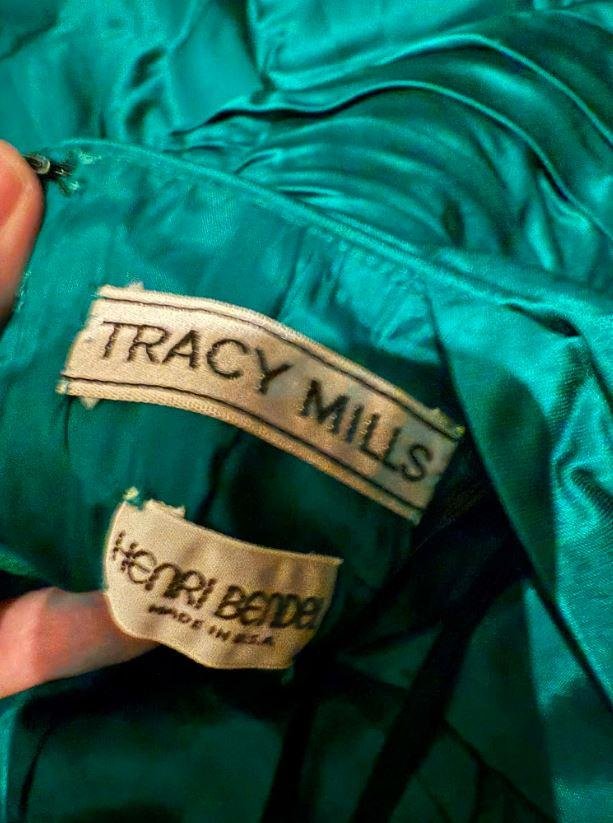 Tracy Mills obleka