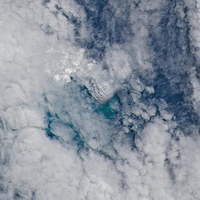 podzemni izbruh vulkan ocean nasa sateliti posnetek dogajanje zemlja narava okolje