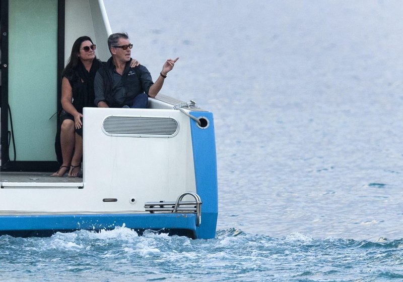 Vis otok Pierce Brosnan