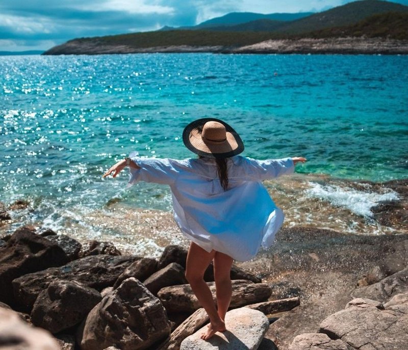 Vis otok turistka