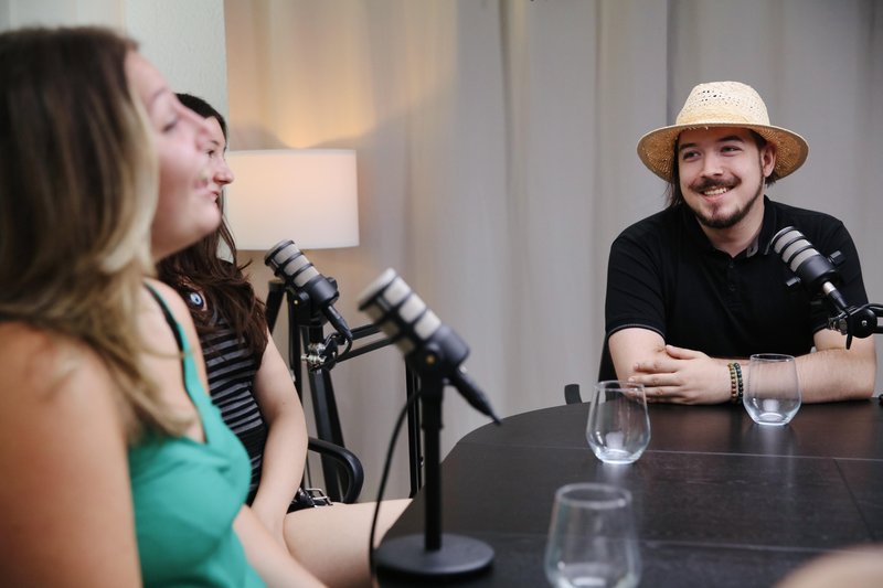Mladi iskreno o duševnem zdravju, terapiji in iskanju pomoči: "Prvi korak je pogosto najtežji, a tudi najpomembnejši."
