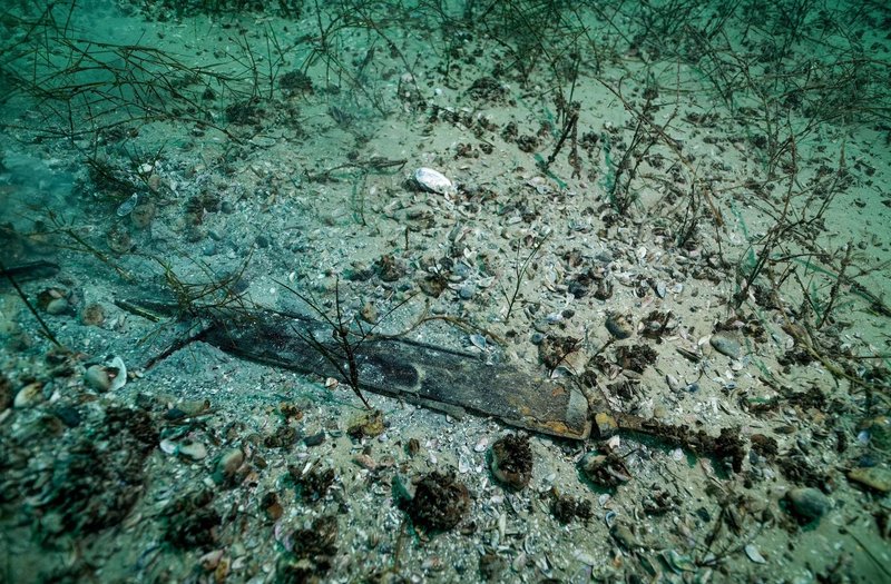 Svica jezero ladja rimska mec