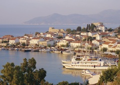 Čudovit otok v Evropi, kjer ni turistične gneče: velja za enega najlepših skritih kotičkov v Sredozemlju