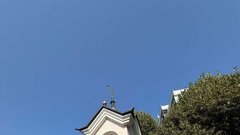 Celovska Debelo znamenje romarji