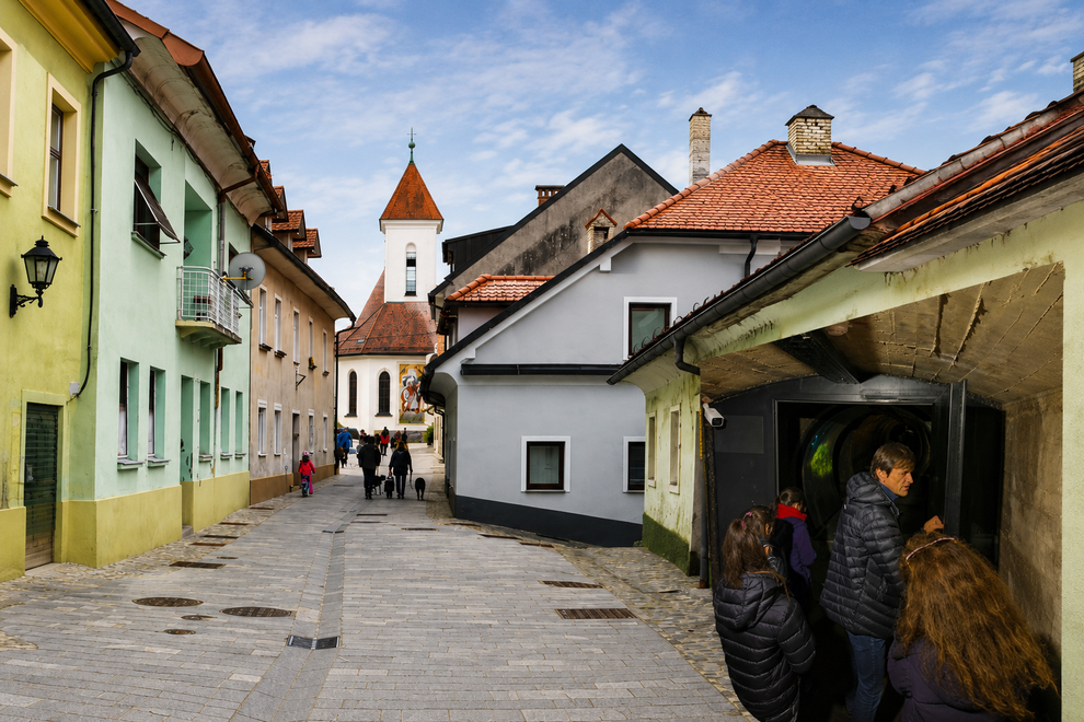 Kranj rovi Tular
