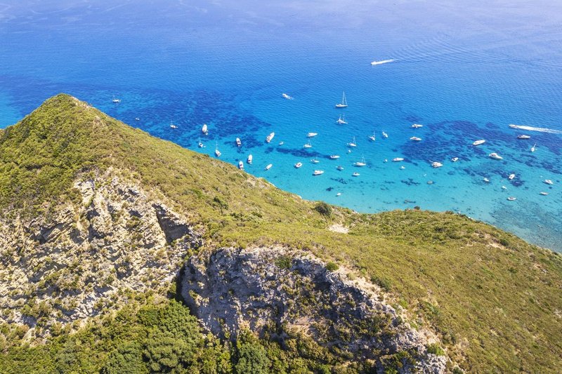 Rajski otok, ki ga večina turistov spregleda: tukaj boste našli popoln mir in nepozabne razglede (FOTO)