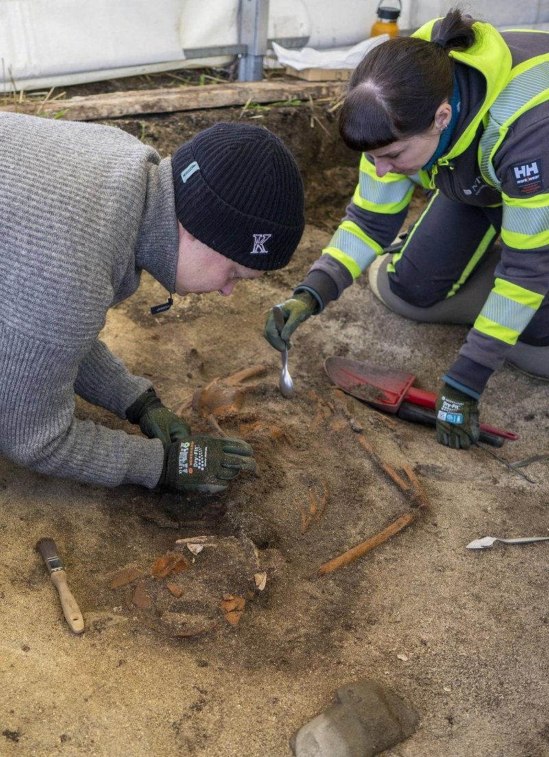 arheologi odkopovanje grobovi Vikingi Norveska