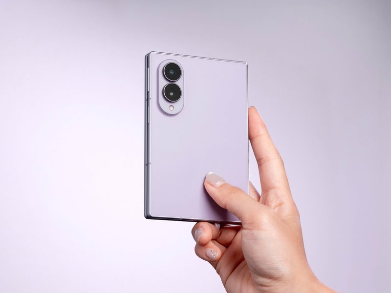 Kako je lahko prepogljivi telefon hkrati tanjši in trpežnejši?