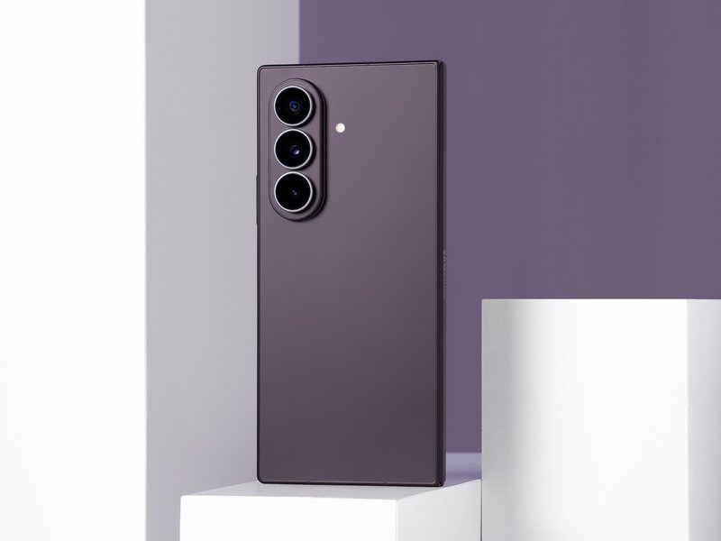 Kako je lahko prepogljivi telefon hkrati tanjši in trpežnejši?