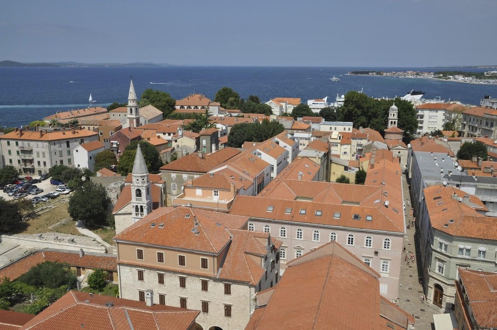 V Zadru stoji tisoč let stara cerkvica, do katere lahko pridete le skozi kavarno – večina turistov je sploh ne opazi (foto: Profimedia)