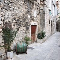 Trogir hisa