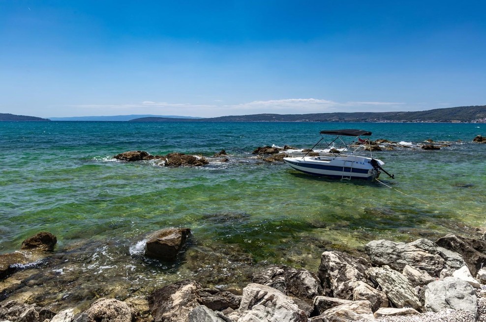 56-letnik skočil v Jadran, čez 5 minut zagledali truplo: še najbolj izkušene pretreslo, ko je postalo jasno, kaj se je zgodilo pod gladino (foto: Profimedia)