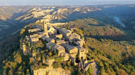 Civita di Bagnoregio Italija mestece