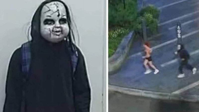 Neznanec s srhljivo masko preganja mimoidoče: postavlja jim grozljivo vprašanje, ob katerem zaledeni kri (FOTO)