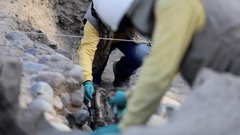 lima peru piramida okostje zrtvovanje obred kanal tihi ocean najdba arheologija odkritje zgodovina preteklost