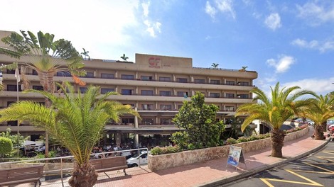 hotel simbolicna fotografija