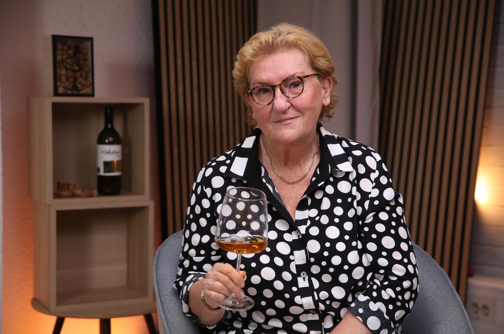 Priznana sommelierka Mira Šemić: "Osebni okus narekuje, kaj boš pil. Znanje pa, kako boš vino razumel" (foto: Aleksandra Saša Prelesnik)