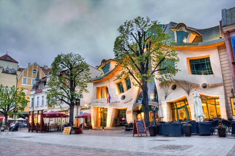 Sopot Kriva hisa arhitektura
