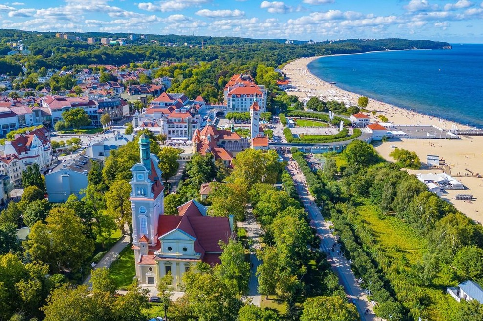 Turisti južne kraje množično menjajo za to severno evropsko destinacijo — sonce, osvežujoče morje in čudovite plaže (foto: Profimedia)